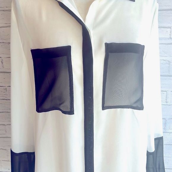 Bisou Bisou  sheer white top black trim pockets, long sleeve NWT size  small - Picture 2 of 6